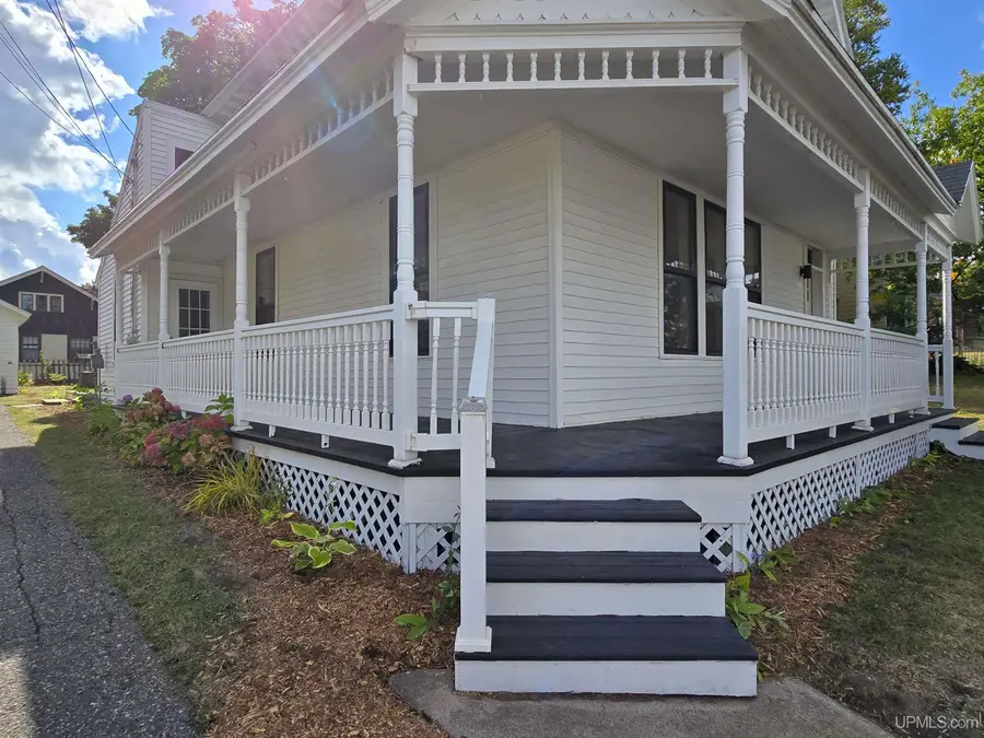 121 Fisher, Marquette, MI 49855 - #2