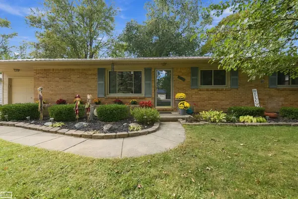 537 N Neeper, Capac, MI 48014