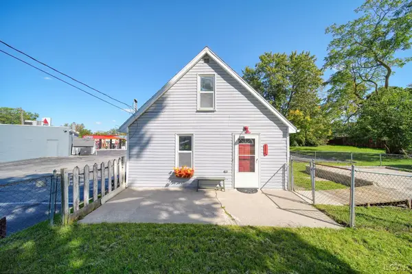 115 Seeley, Adrian, MI 49221