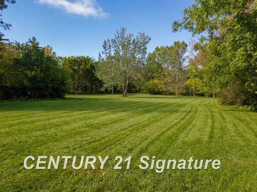 3244 S Center, Burton, MI 48519 - #3