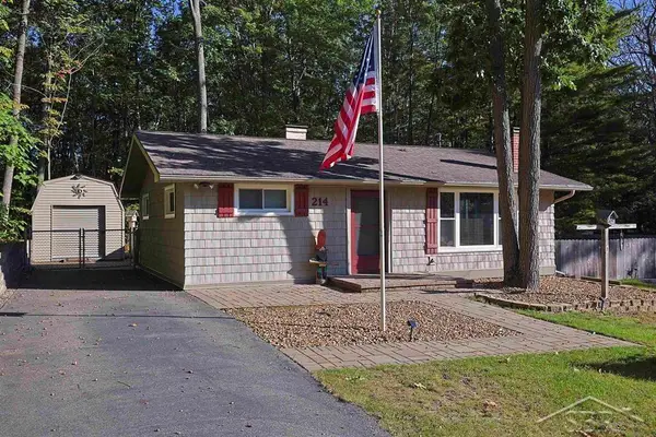 214 Dunlop, Roscommon, MI 48653