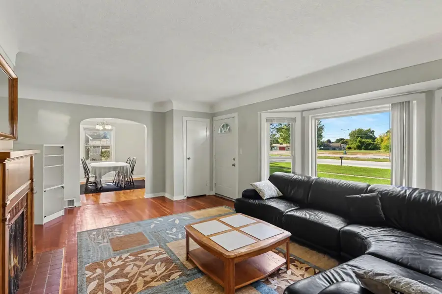 3720 N Michigan, Saginaw, MI 48604 - #2