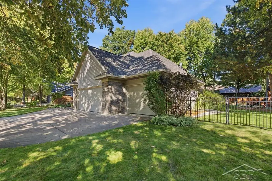 6026 Londonberrie, Midland, MI 48640 - #3