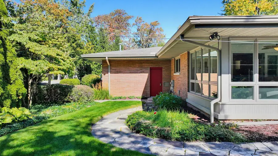 2200 Groveland, Bay City, MI 48708 - #2