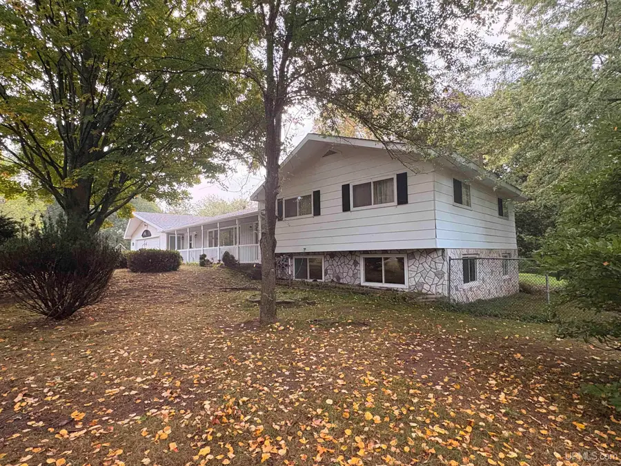 516 Co Rd 480, Marquette, MI 49855 - #2