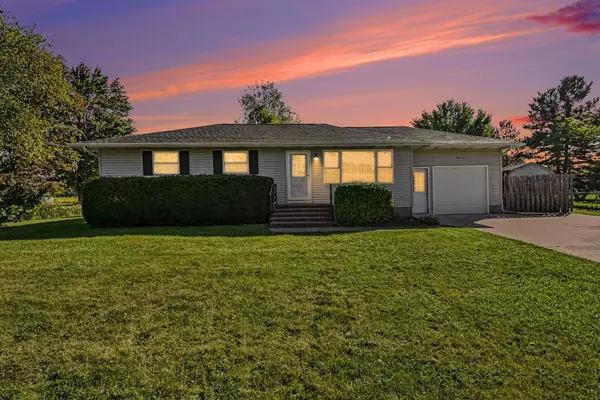 4513 S Flajole, Midland, MI 48642