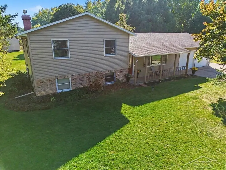 3801 Green Acre, Mount Pleasant, MI 48858 - #3