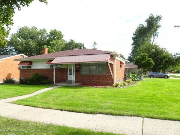 28014 Lorraine, Warren, MI 48093