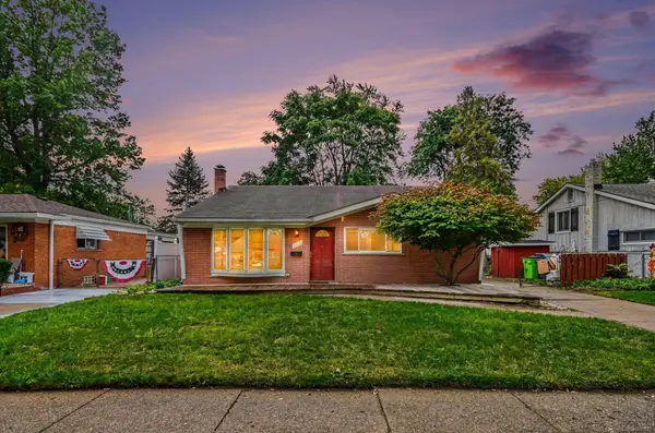 21436 Sunnyview, Clinton Township, MI 48035