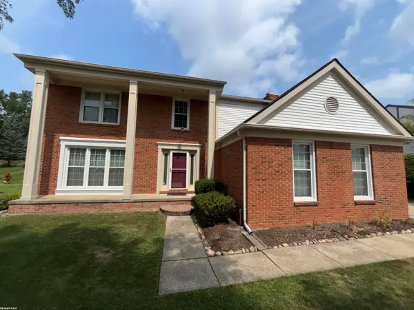 2356 Pleasant View, Rochester Hills, MI 48306