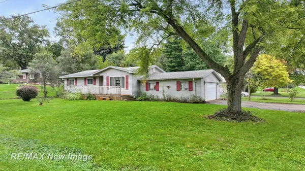 3396 Blue Lake, Flint, MI 48506