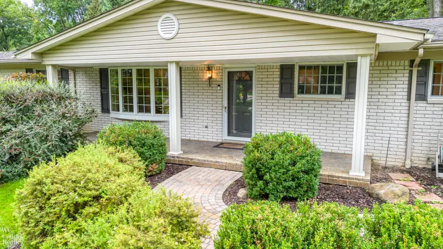 1200 Priscilla, Rochester Hills, MI 48309 - #2