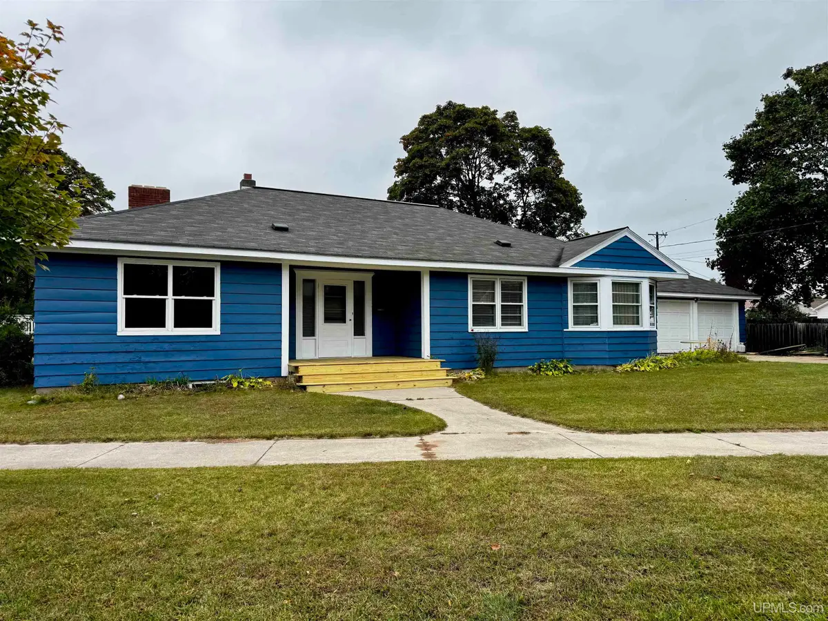 1810 N 11th, Escanaba, MI 49829 - #1