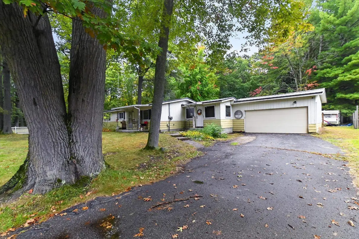 2504 Smith, Sanford, MI 48657 - #1