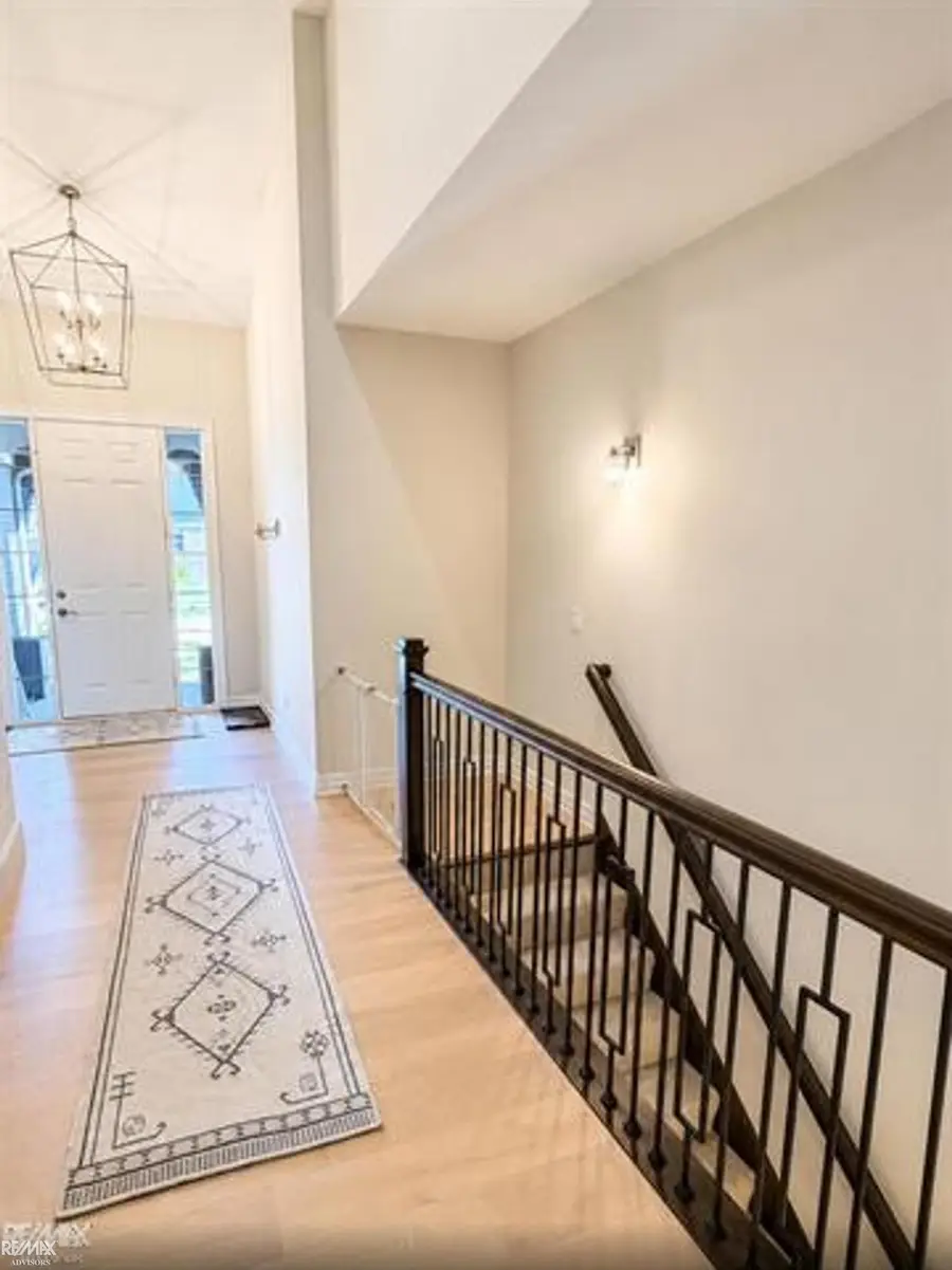 56387 Scotland, Macomb, MI 48042 - #3