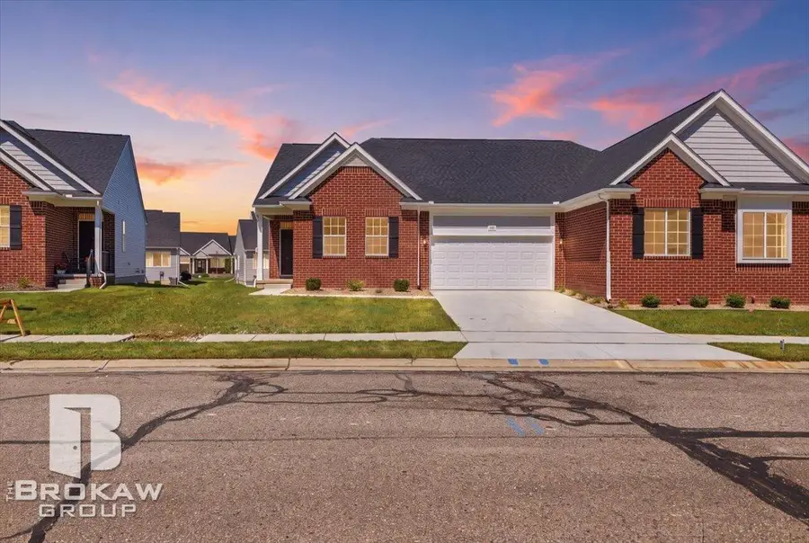 1435 Luxington, Lapeer, MI 48446 - #2