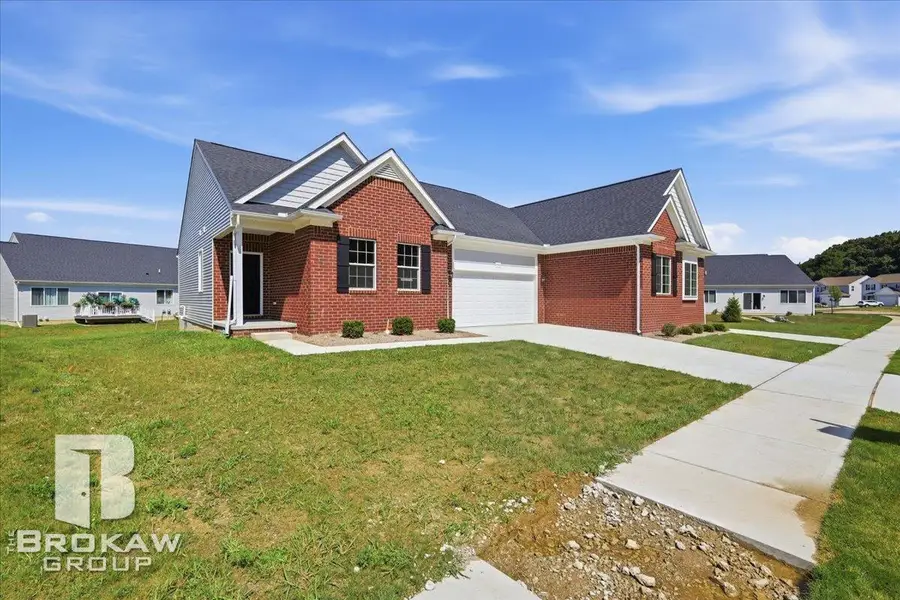 1435 Luxington, Lapeer, MI 48446 - #3