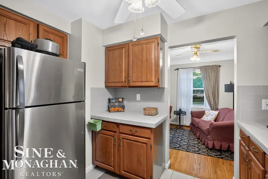 22522 Harper Lake Ave, Saint Clair Shores, MI 48080 - #3