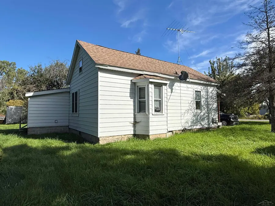 811 N Melita, Sterling, MI 48659 - #2