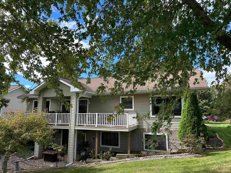8 Red Fox Trail, Marquette, MI 49855 - #2