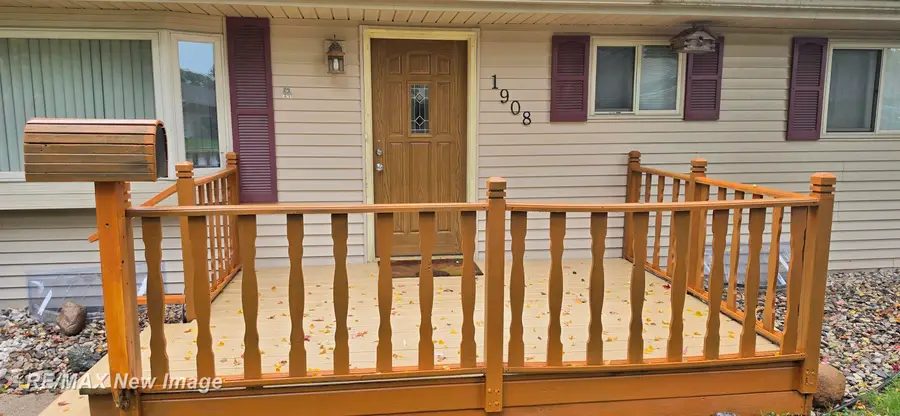 1908 Oxford, Saginaw, MI 48602 - #2