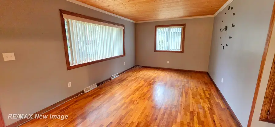 1908 Oxford, Saginaw, MI 48602 - #3