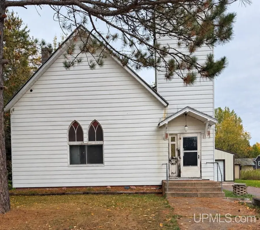 711 Tobin Ave, Channing, MI 49815 - #2