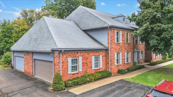 1625 Huntington, Rochester Hills, MI 48309