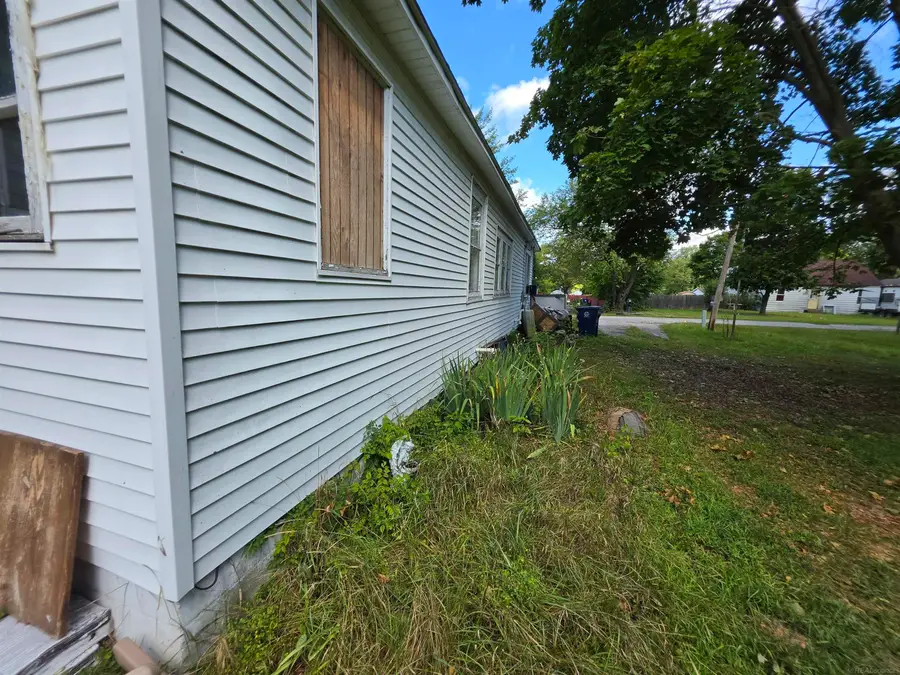 4237 Wood, Saginaw, MI 48638 - #3