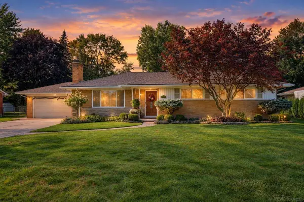38165 Circolo, Harrison Twp, MI 48045
