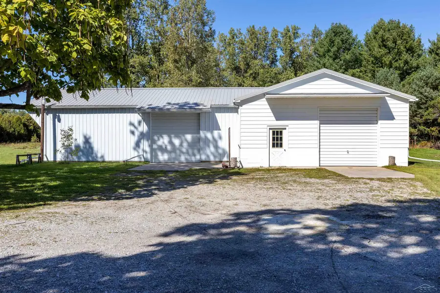 215 E Saginaw, Sanford, MI 48657 - #2