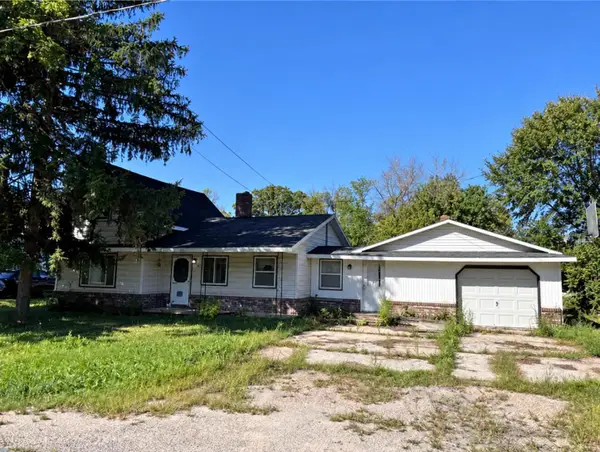 206 S Quarterline, Ashley, MI 48806
