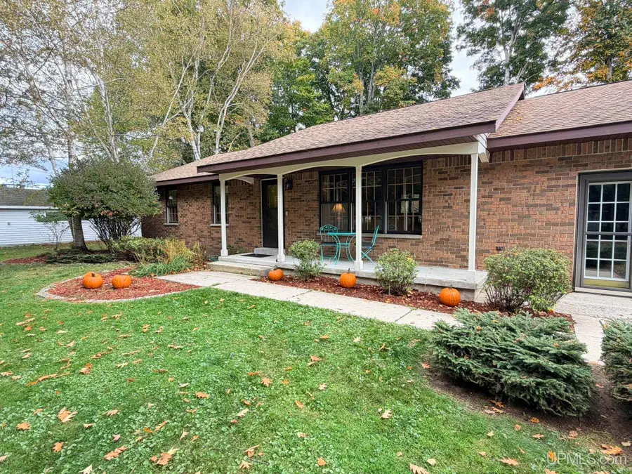 1280 N Mary, Manistique, MI 49854 - #2