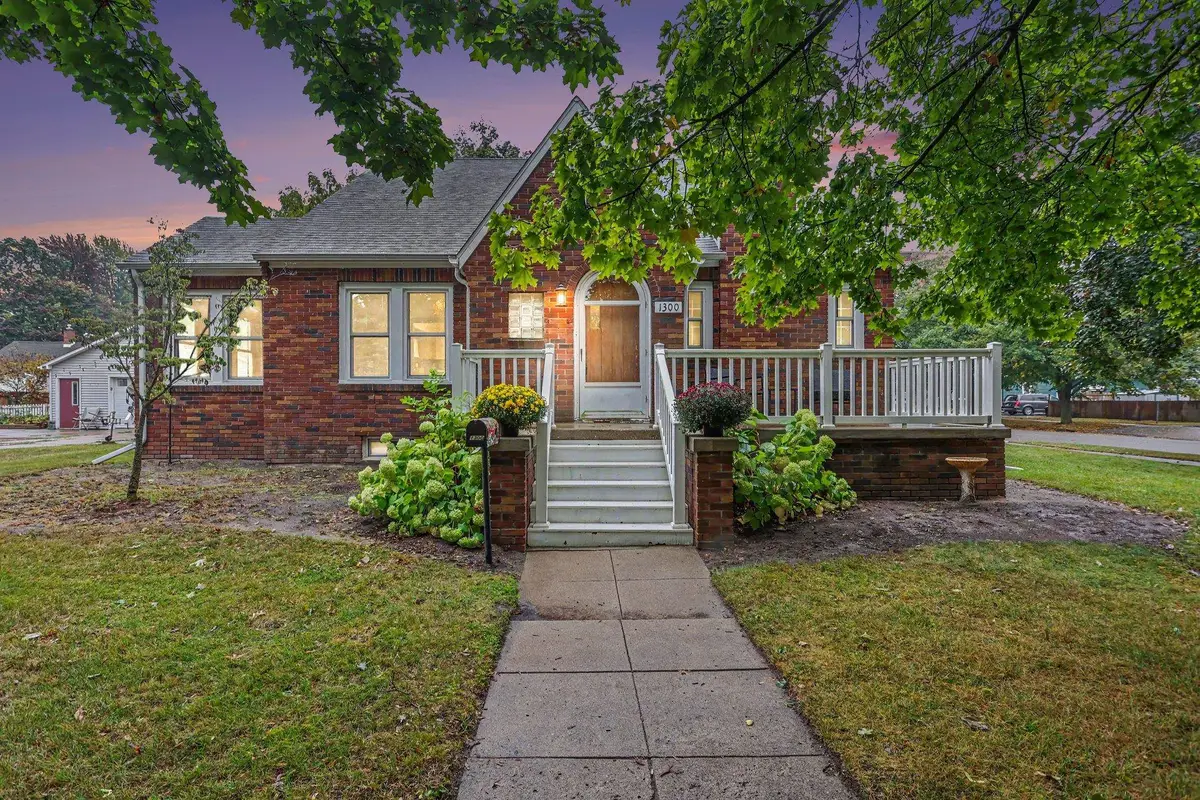 1300 Dunbar, Essexville, MI 48732 - #1