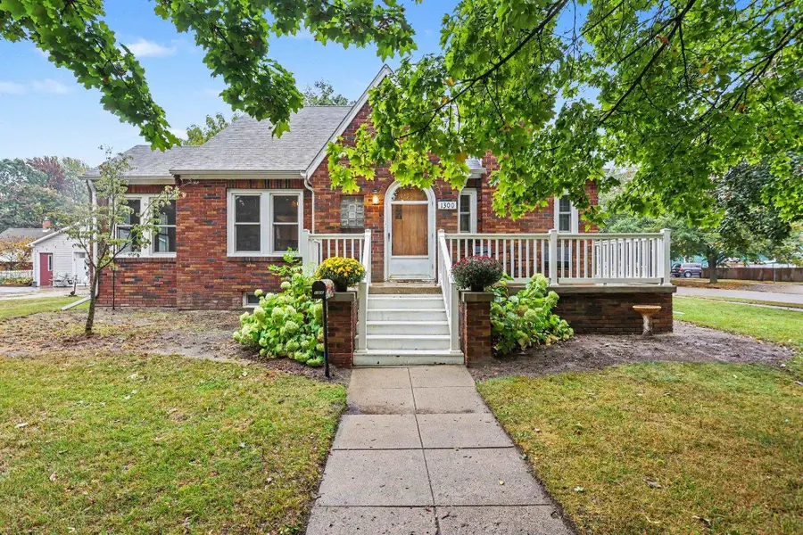 1300 Dunbar, Essexville, MI 48732 - #2