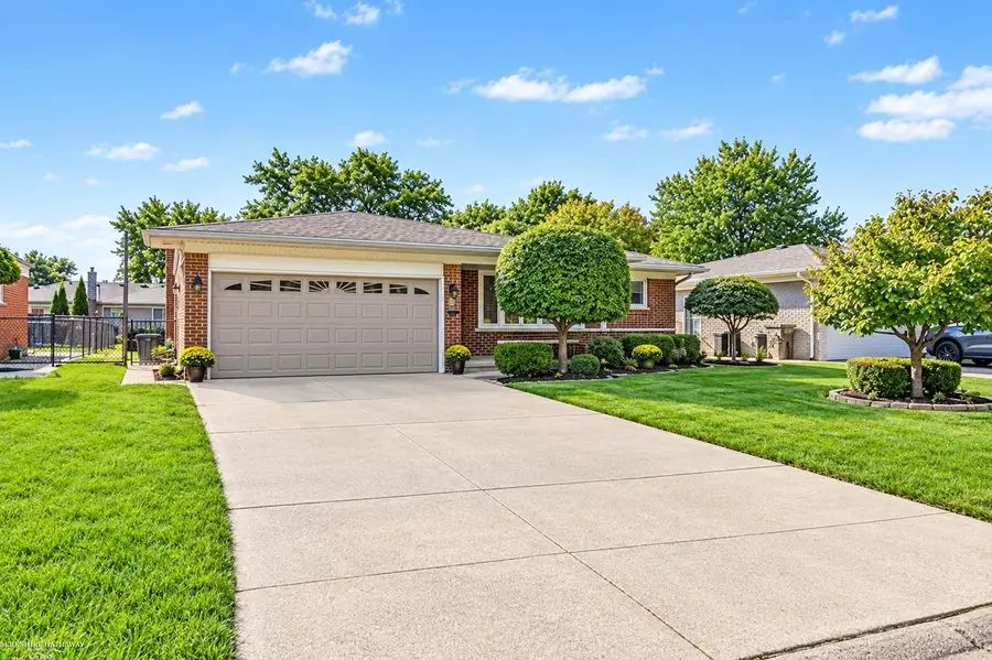 35163 Bobcean, Clinton Township, MI 48035 - #2