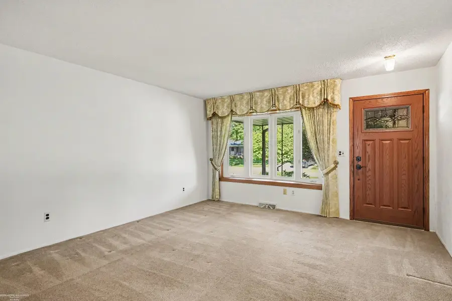 35163 Bobcean, Clinton Township, MI 48035 - #3