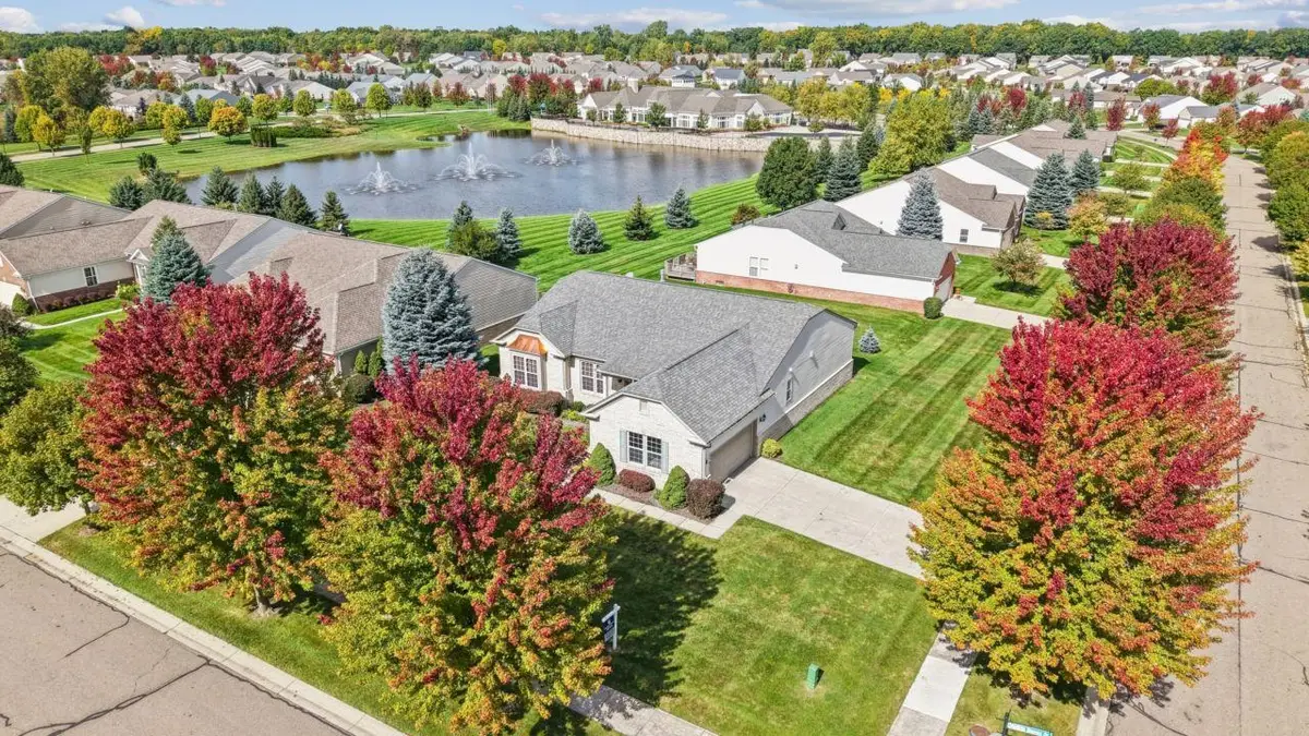 6351 Prairie Dunes, Grand Blanc, MI 48439 - #1