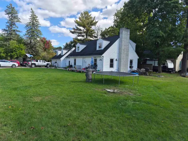 139 W. Deer, Gladwin, MI 48624