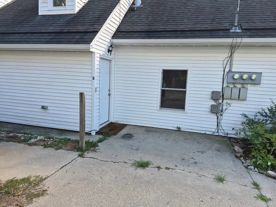 139 W. Deer, Gladwin, MI 48624 - #2