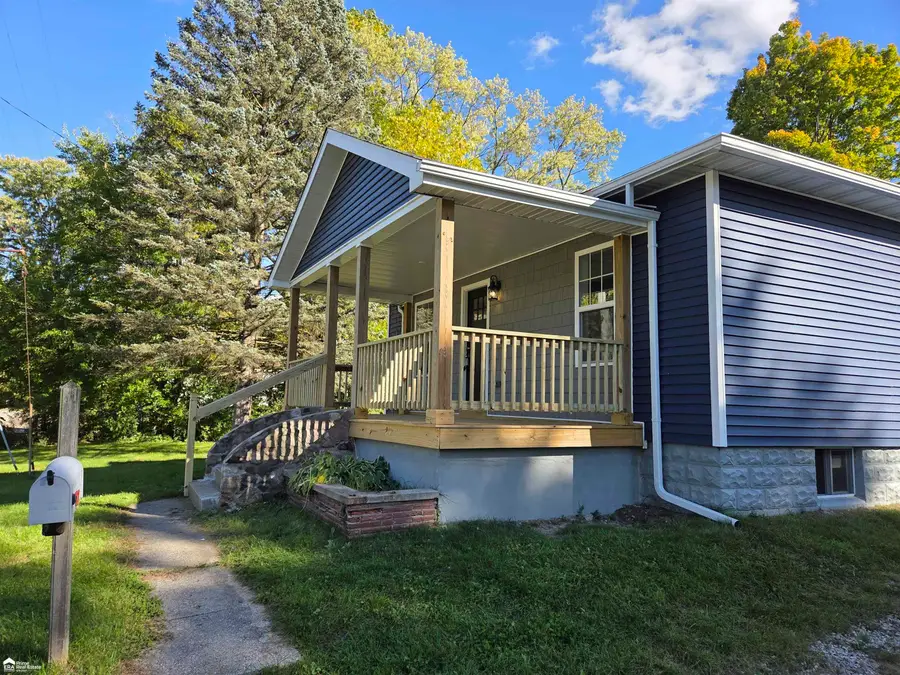 906 Maple, Mount Morris, MI 48458 - #2