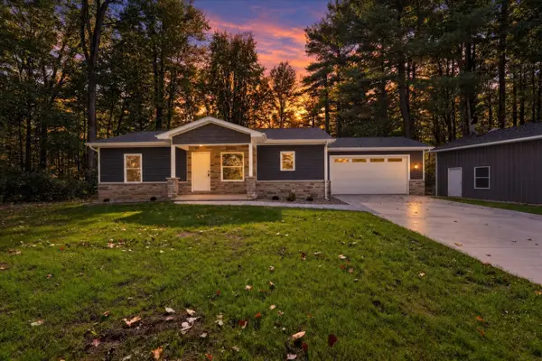 4475 Birch, Vassar, MI 48768