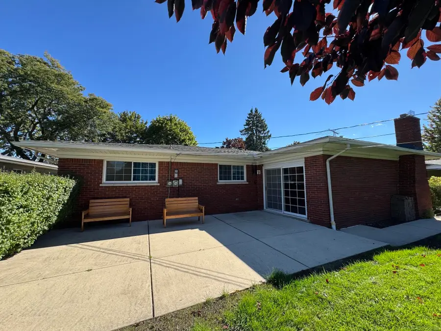 33535 Shelley Lynne Dr, Sterling Heights, MI 48312 - #3