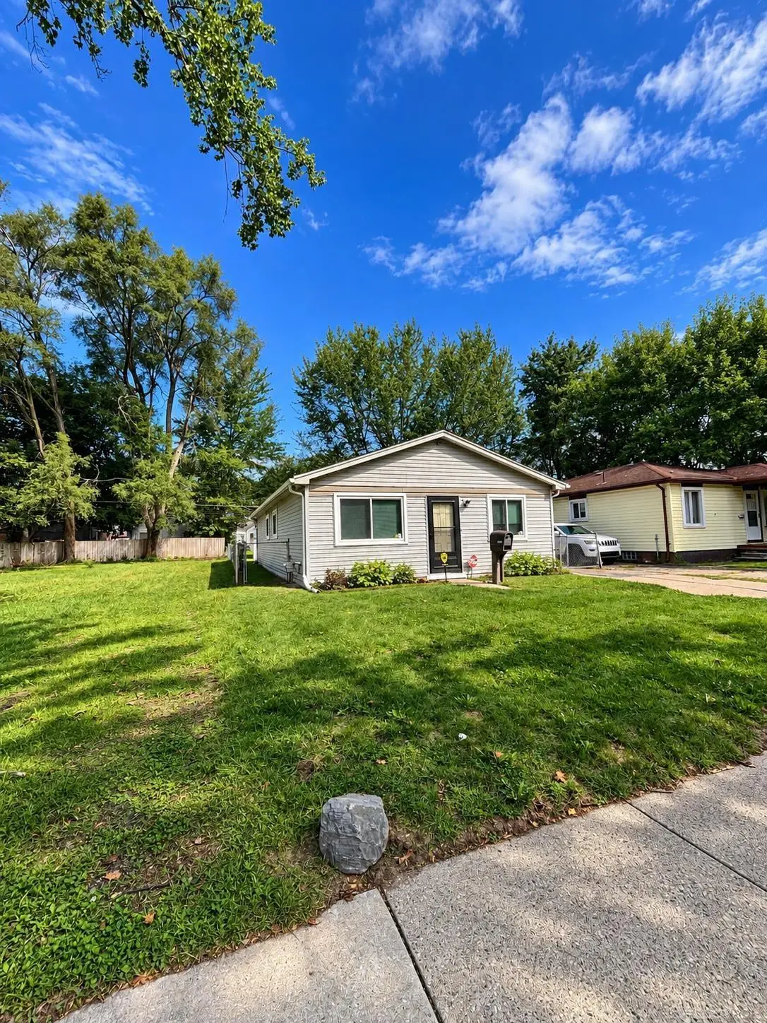 8661 Packard, Warren, MI 48089 - #1