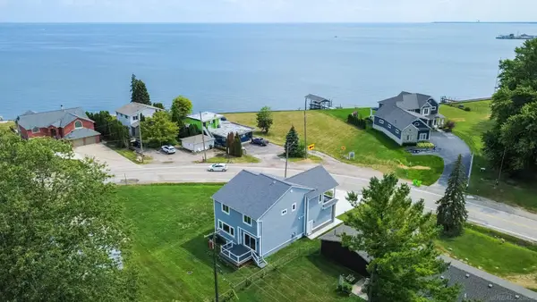 37235 Jefferson, Harrison Twp, MI 48045