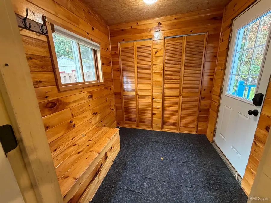 348 Marquette, Ishpeming, MI 49849 - #3