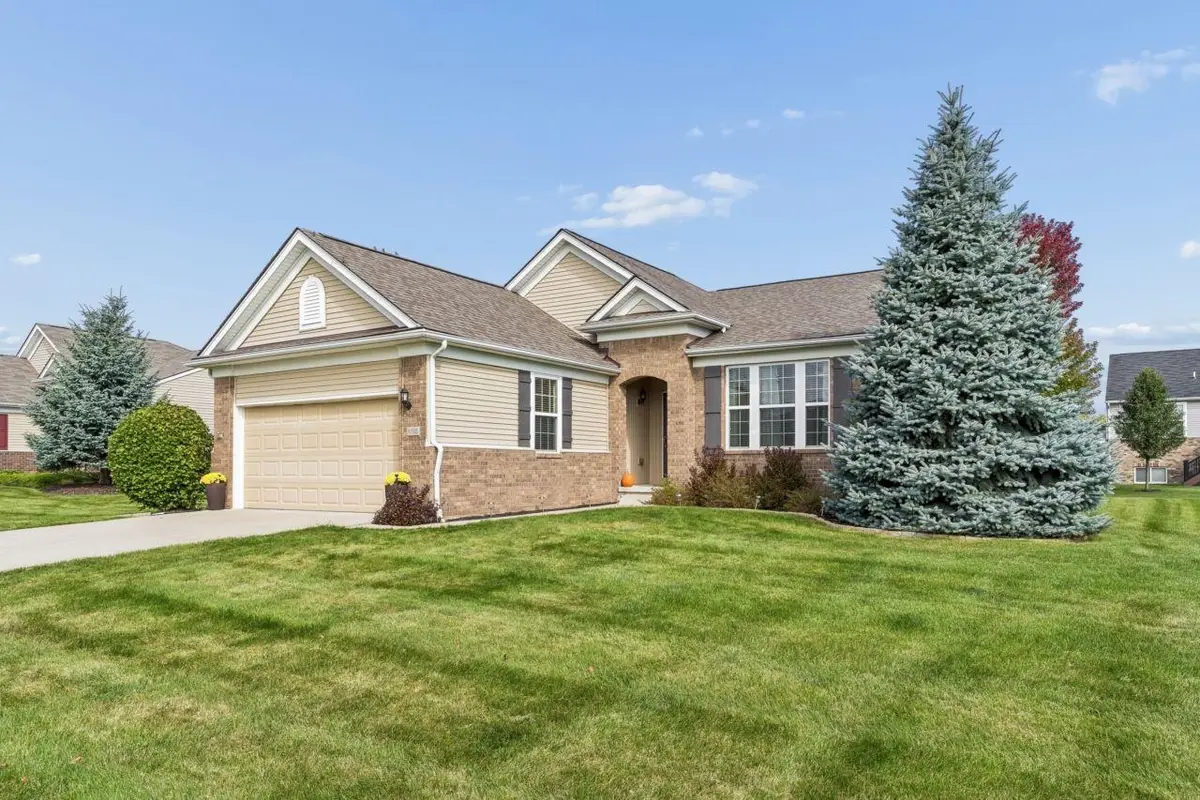 6195 Shadow Creek, Grand Blanc, MI 48439 - #1