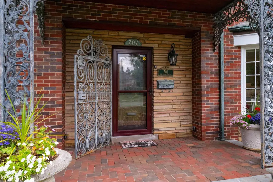 701 Balfour, Grosse Pointe Park, MI 48230 - #3