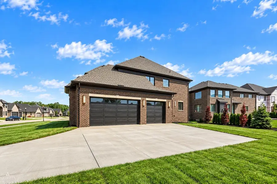 19246 Hamlin Lake, Macomb, MI 48044 - #2