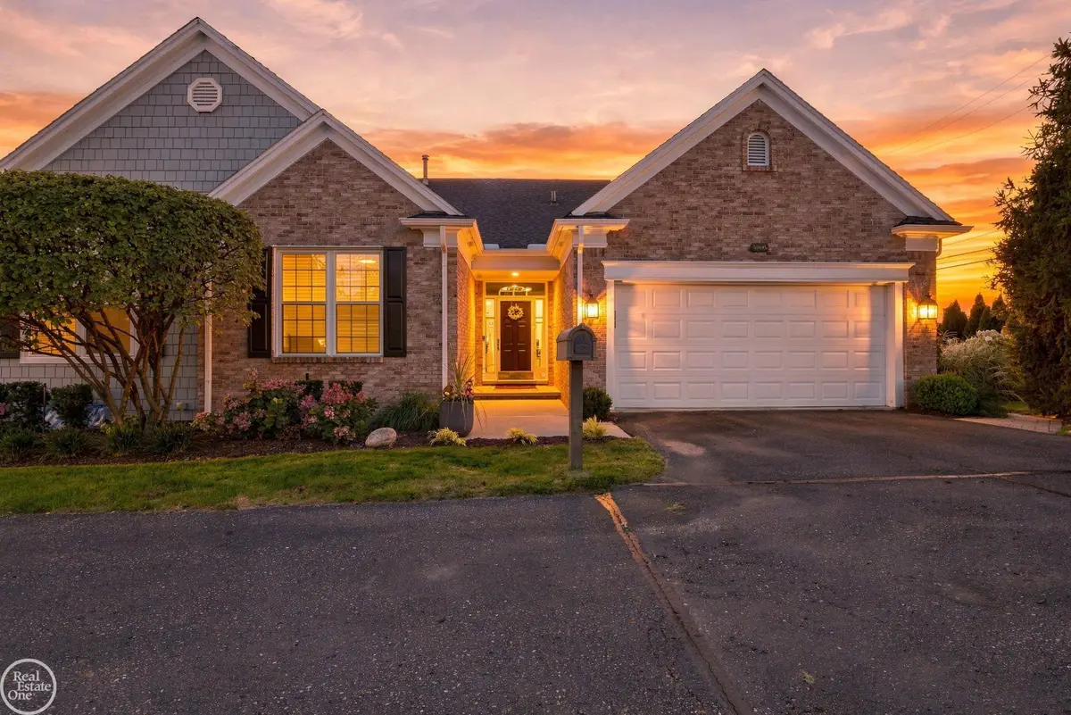 3005 Harbor Place, Saint Clair Shores, MI 48080 - #1
